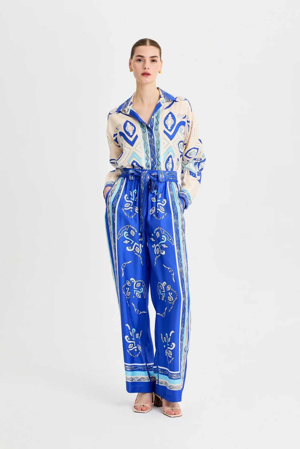 Pantaloni in seta con cintura
