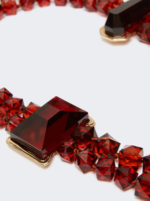 Collana in resina con pietre