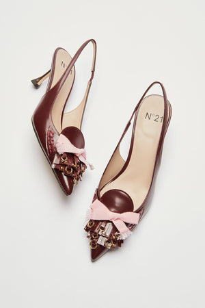 Slingback con frange e borchie bordeaux