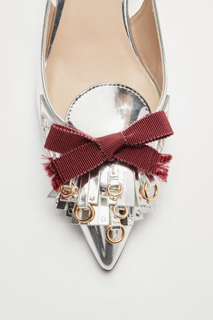 Slingback con frange e borchie argento