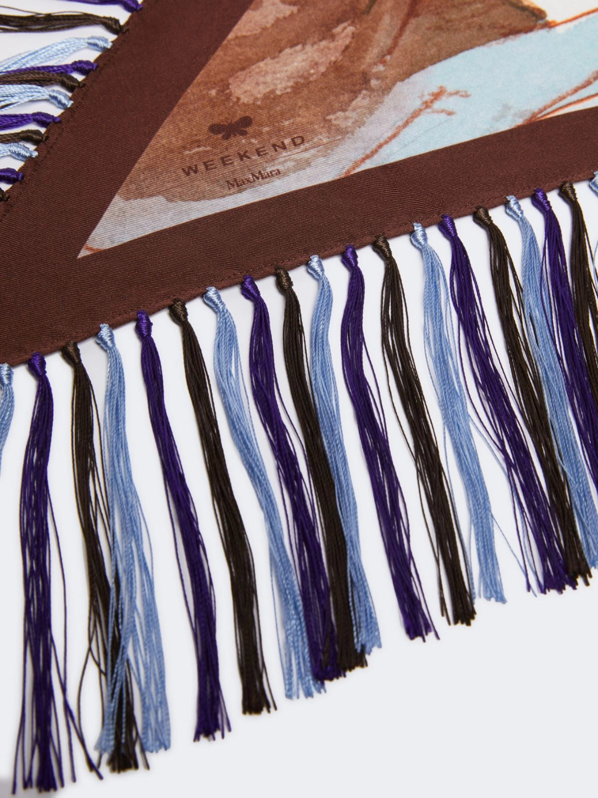 Foulard in seta stampata con frange