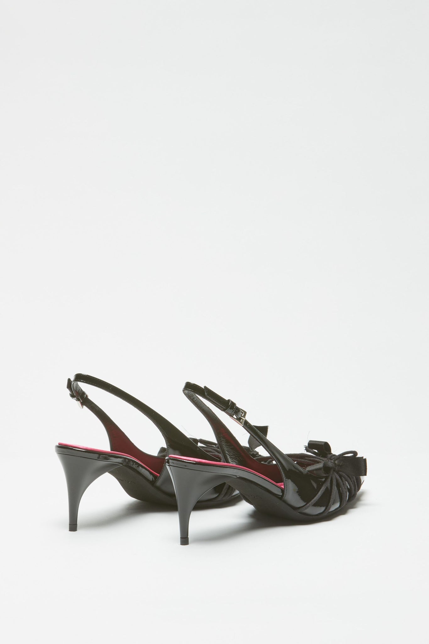 Slingback con fiocchi in abrasivato nero